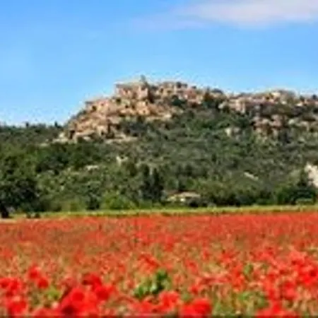 Le Village - 2 *